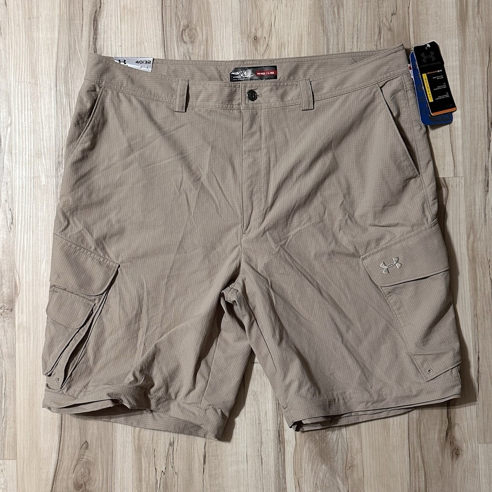 Size 42 Mens Khaki Beige NWT Cargo Shorts Under Armour UA Ripstop Zip Off Top
